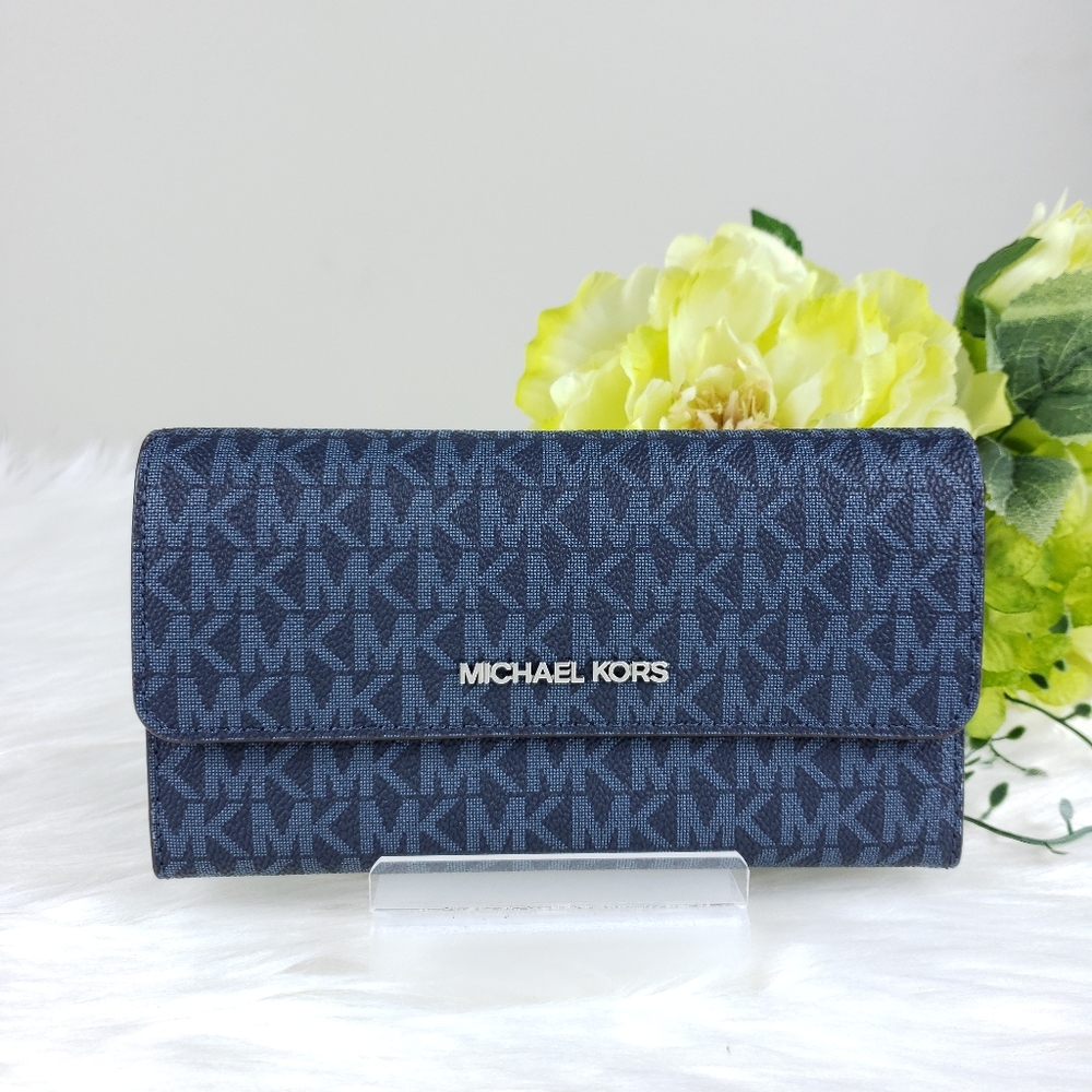 🥰NWT Michael Kors LG trifold wallet admiral blue - Picture 2 of 6